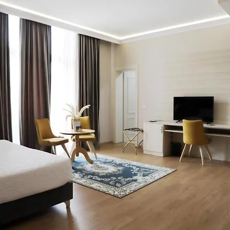 Colombo 5*