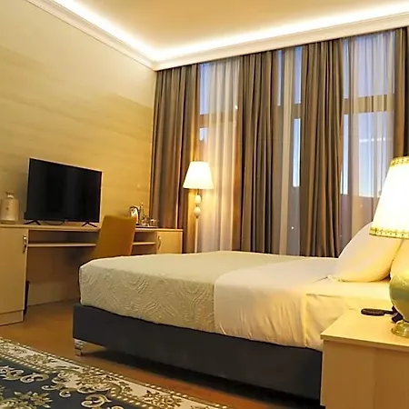 فندق Colombo بيرات