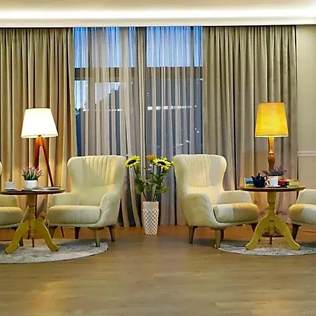 فندق Colombo بيرات